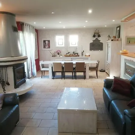 Villa Entre Bordeaux Et Arcachon *