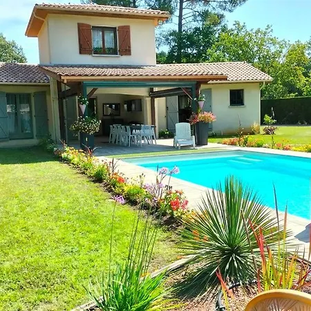 Entre Bordeaux Et Arcachon Villa