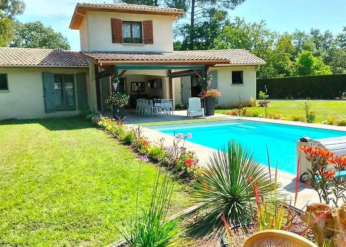 Entre Bordeaux Et Arcachon Villa